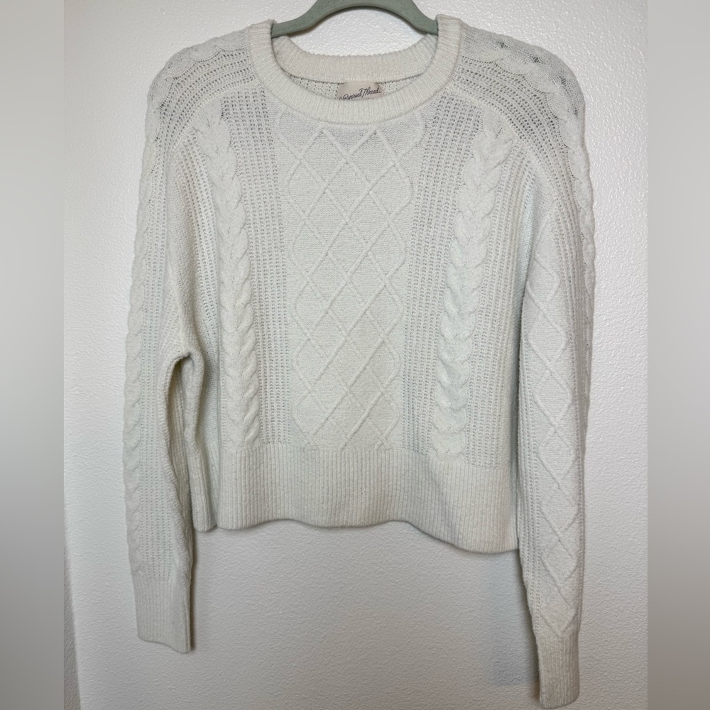 Universal Thread Woman’s Cream Cable Knit Crewneck Sweater